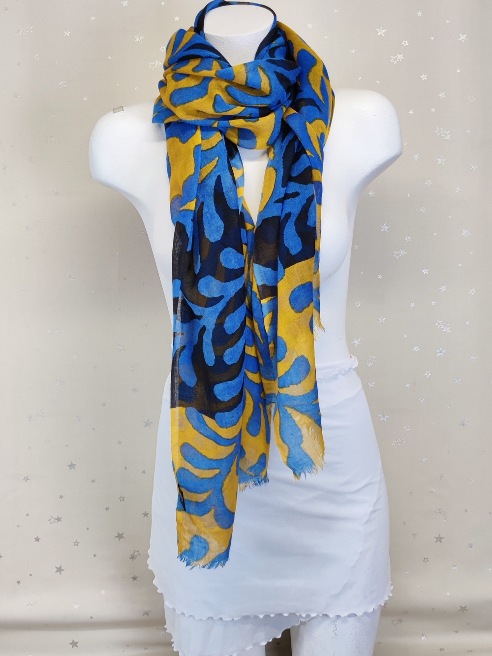 Oversized Scarf Wrap 100% Wool Blue Yellow Black Botanical Print 29x70 Fringe